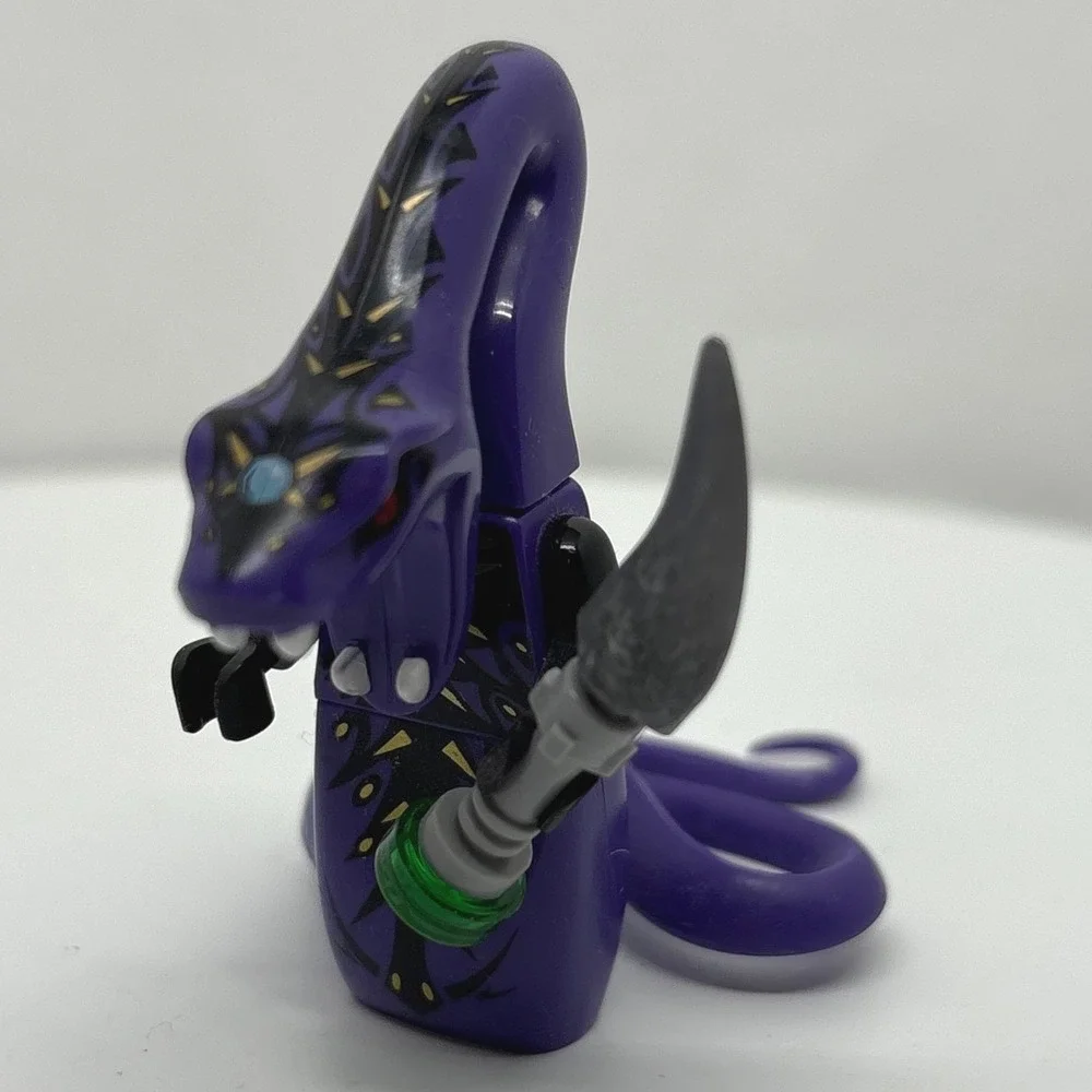 LEGO Ninjago Pythor P Chumsworth Minifigure njo060 Purple Snake Anacondrai Staff